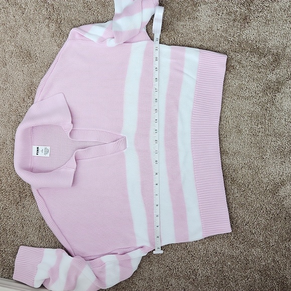 Collared Crop Top - Picture 5 of 8